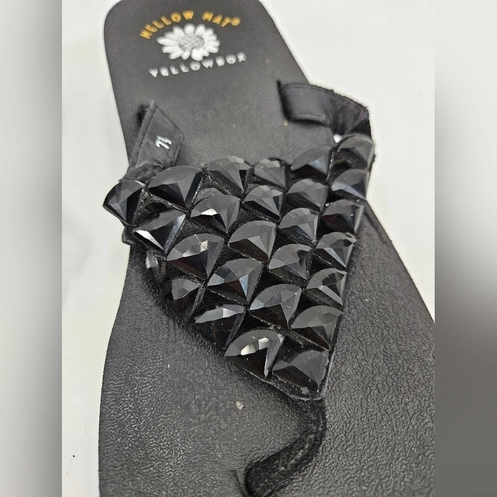 Yellow Box CANDELA BLACK Stone Bling Flip Flops Wedge Sandals Sz 7.5 - Picture 4 of 4